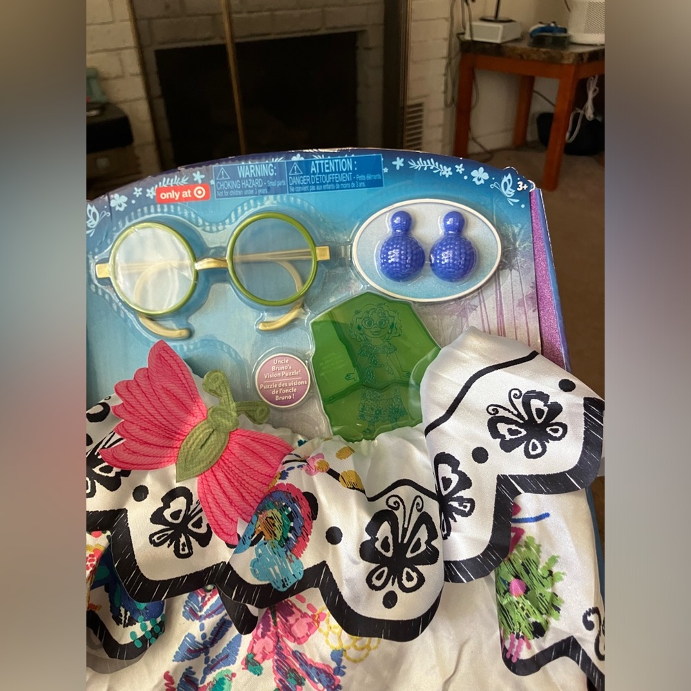 Disney encanto mirabel outfit and accessories - Picture 4 of 6